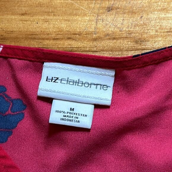 Bundle of Three Women’s assorted long sleeve tops size medium - Picture 8 of 8